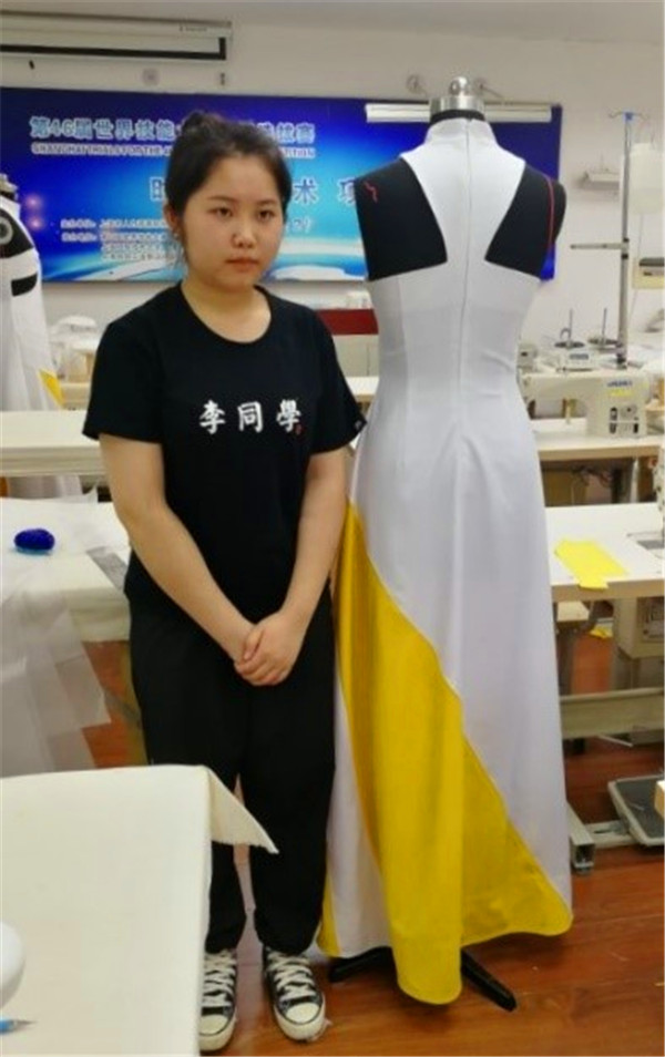 选手-李茂枝（选手们的平面制版与服装制作作品）.jpg