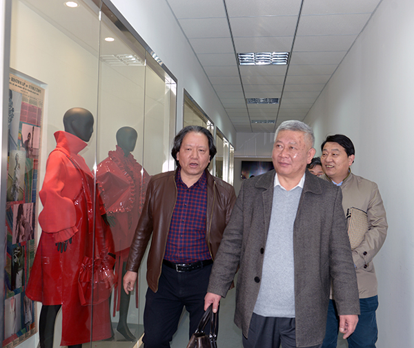 参观4楼-1.jpg